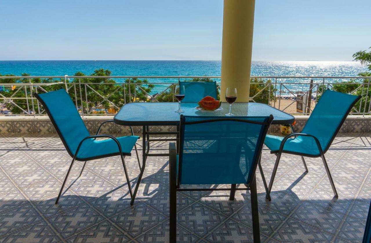 Hotel Loukas Vrachos パラリア・ブラフ エクステリア 写真