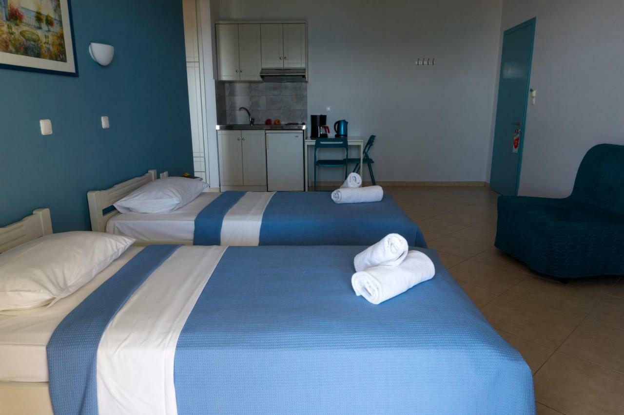 Hotel Loukas Vrachos パラリア・ブラフ エクステリア 写真