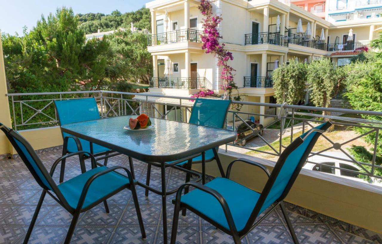 Hotel Loukas Vrachos パラリア・ブラフ エクステリア 写真