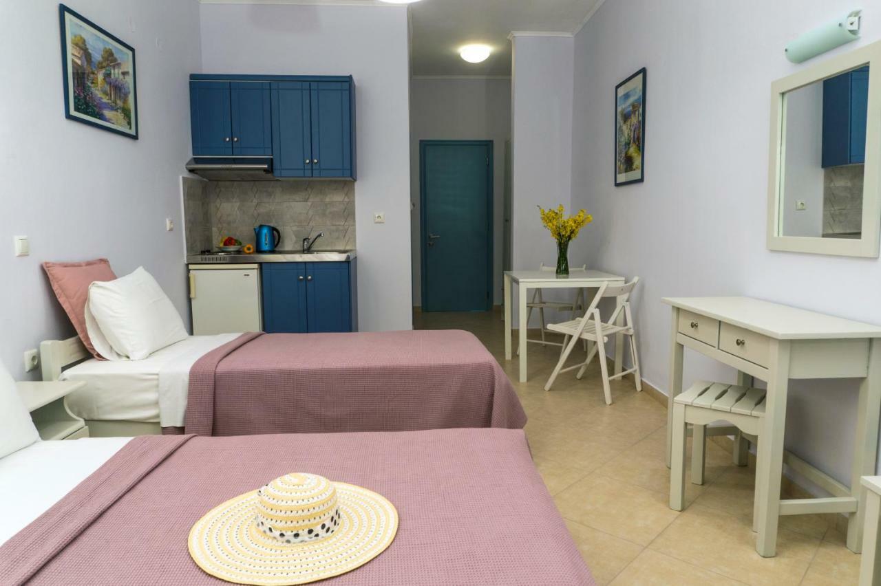 Hotel Loukas Vrachos パラリア・ブラフ エクステリア 写真
